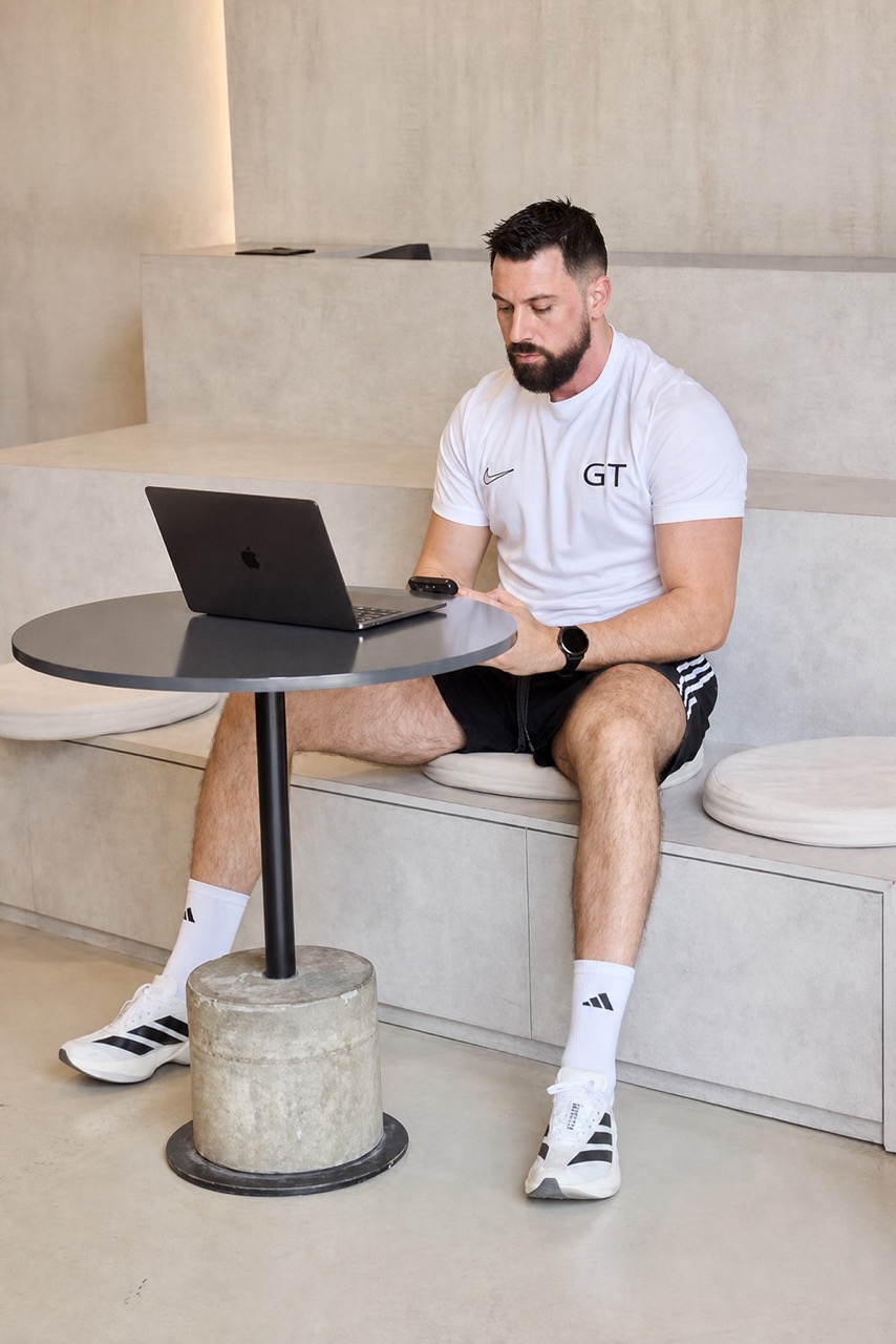 Goran Tololeski working at a laptop